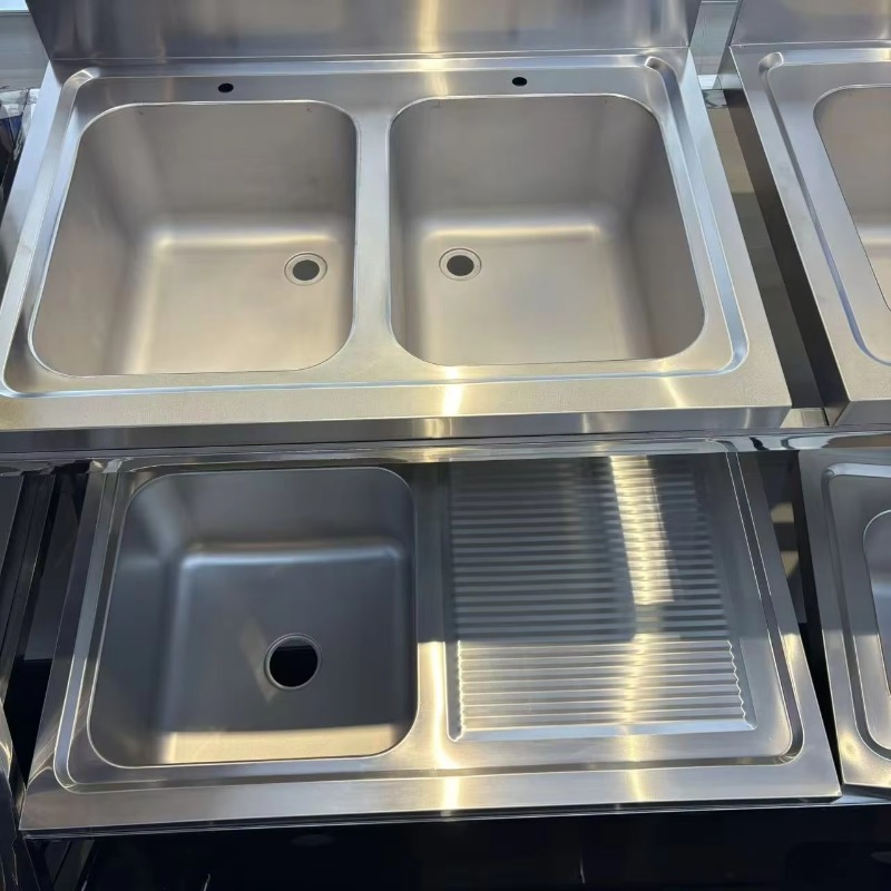 Stół z trzema strefami roboczn – Commercial Kitchen Zones recenzja i cena